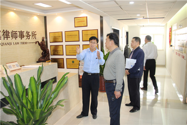 乾骥迎接市司法局考核工作组检查获高度评价
