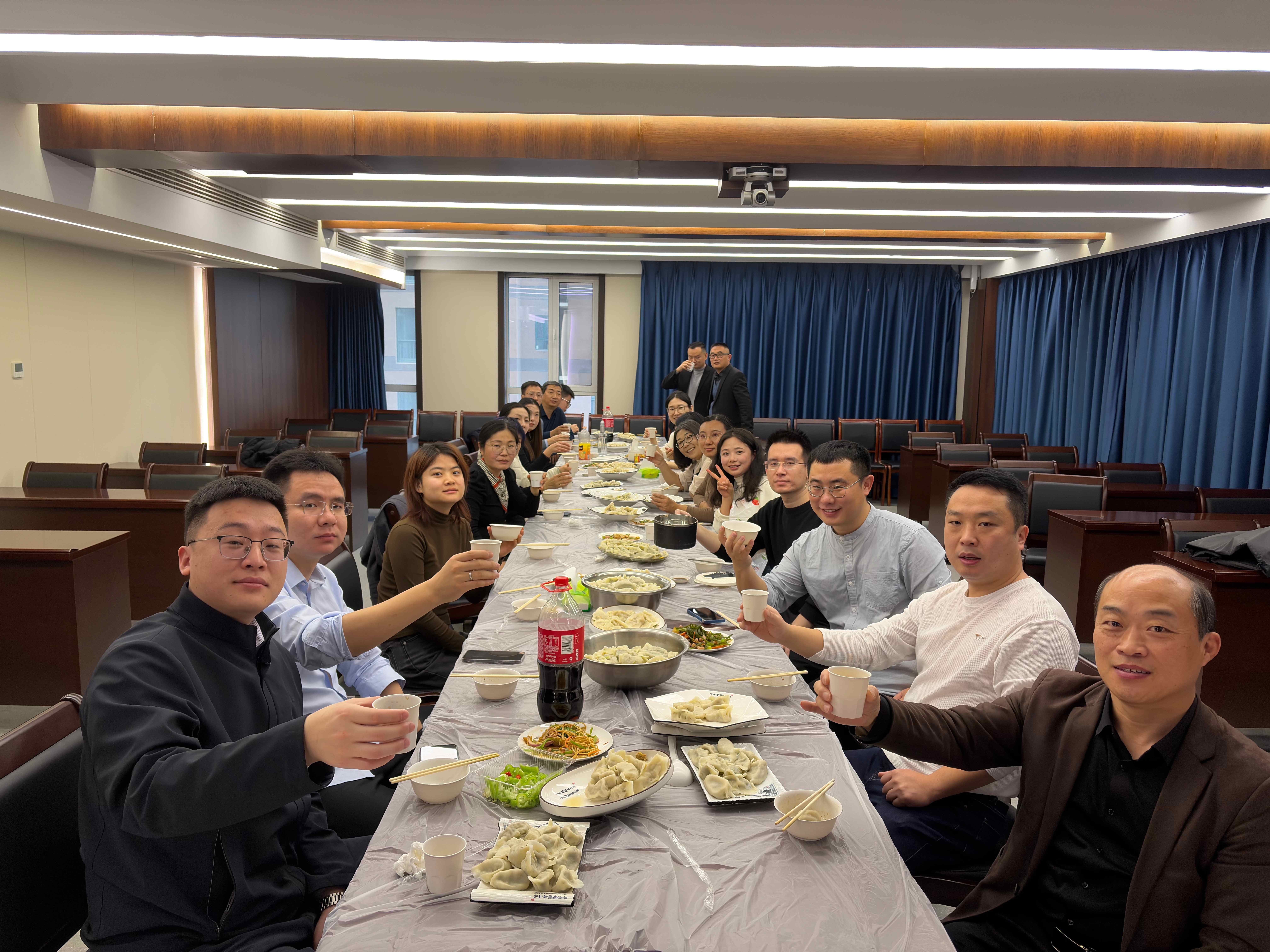 情暖冬至，欢聚一堂